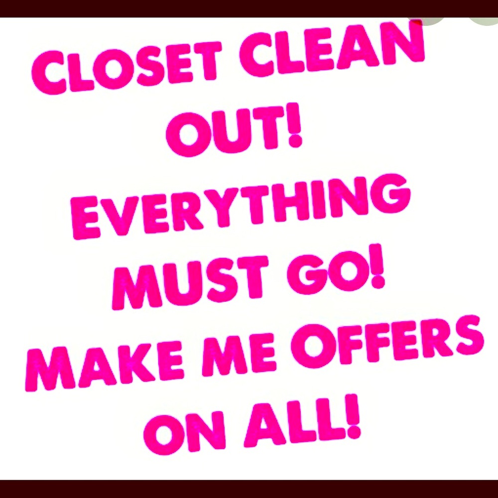 EVERYTHING IN MY CLOSET NEEDS A NEW HOME😃